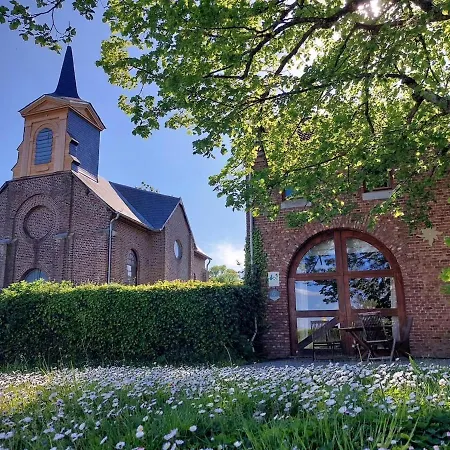 La Source De Manon - A Houyet, En Ardennes Houyet